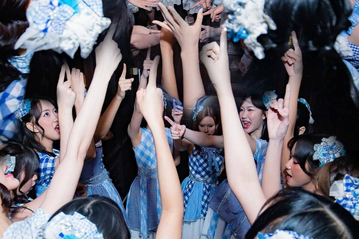[QUIZ] Kalau Jadi Member JKT48, Siapa Member AKB48 yang Nyapa Kamu Duluan Pas Ketemu?