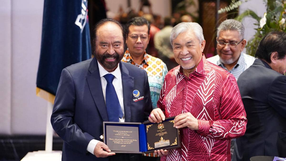 Surya Paloh: Indonesia-Malaysia Bukan Sekadar Hubungan Untung-Rugi