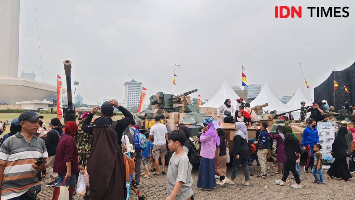 Festival TNI di Monas, Jadi Momen Warga Bisa Jajal Alutsista
