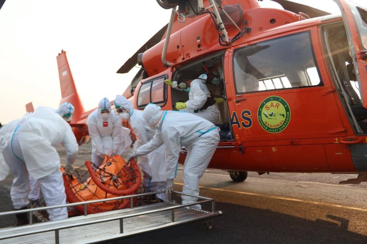 Di Tengah Arus 3 Knot, Penyelam Berhasil Evakuasi Korban dari KM Virgo