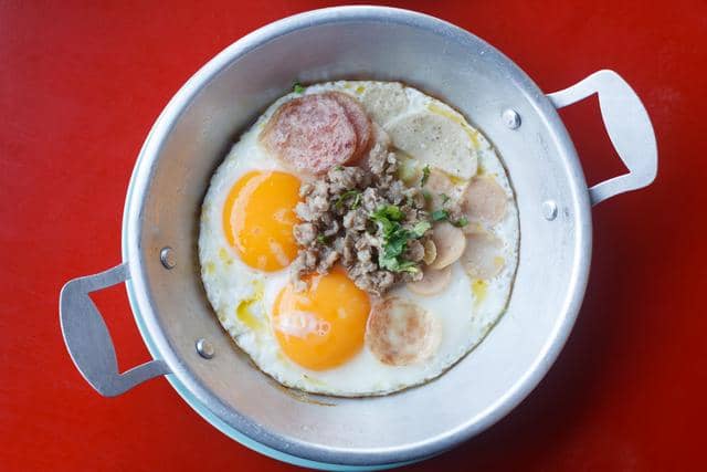 Resep Kai Grata, Sarapan dari Telur dan Sosis ala Thailand