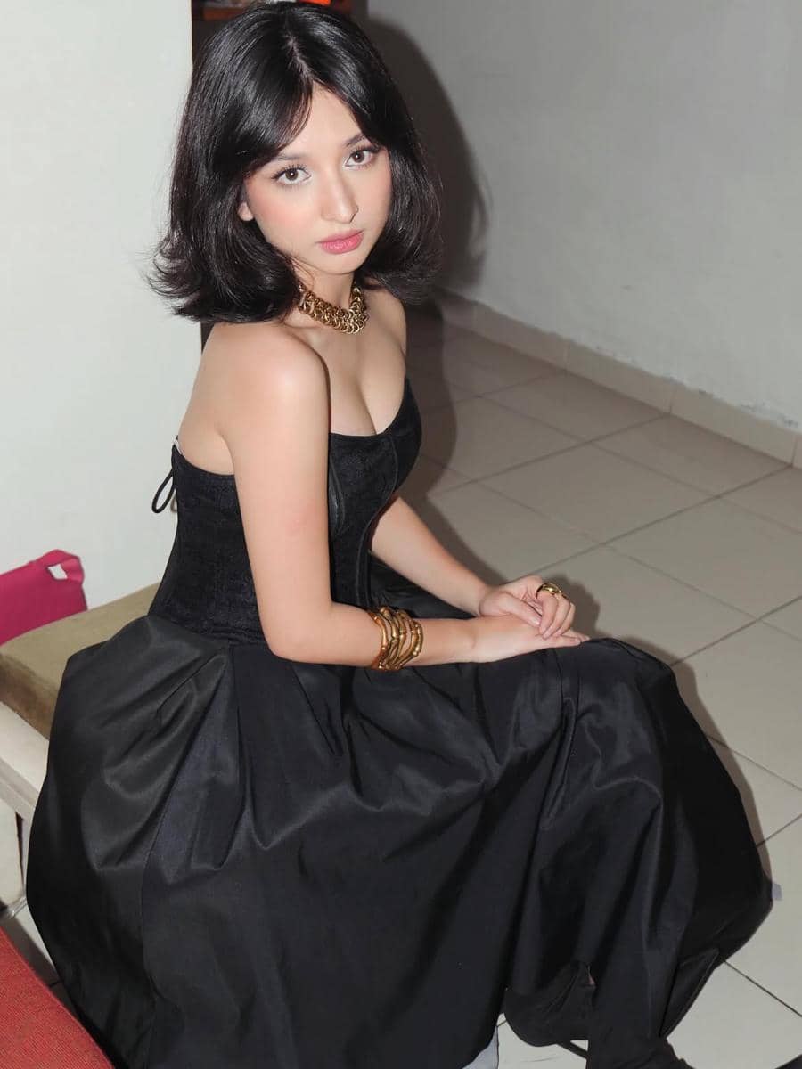 inspirasi OOTD ala Nevy Tania