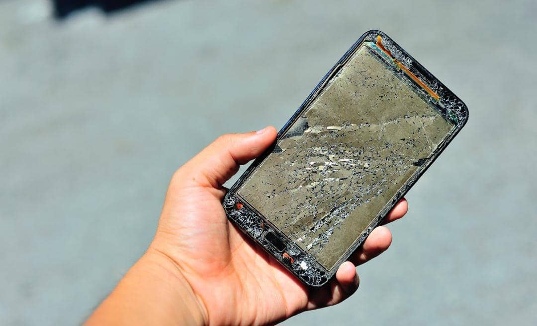 Kenapa HP Bisa Terbakar saat Tethering? Jangan Abaikan Overheat!