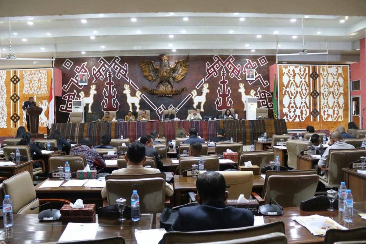 Suasana rapat paripurna anggaran perubahan APBD NTT 2026. (Dok Biro Apim NTT)