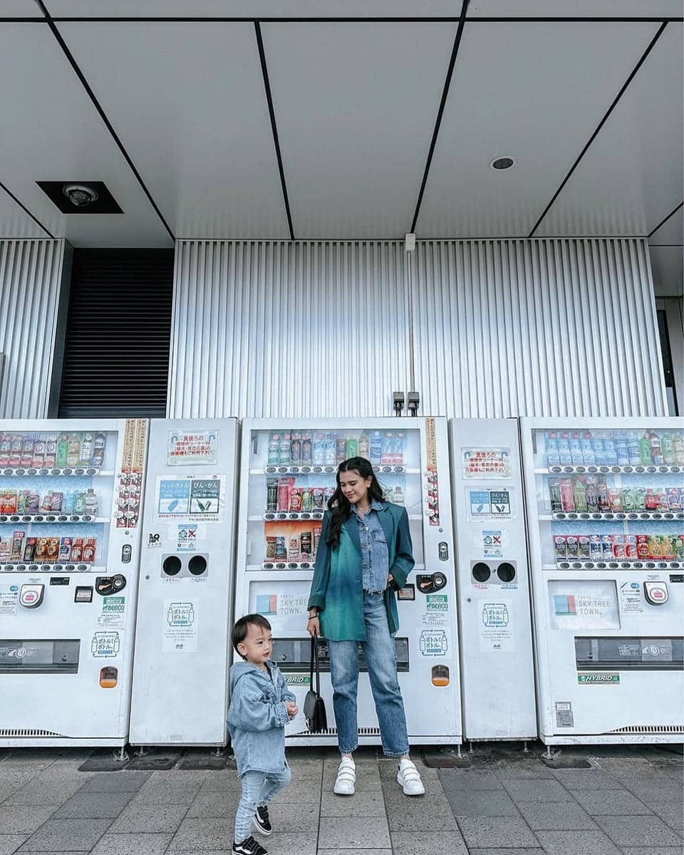 inspirasi OOTD ibu dan anak ala Audi Marissa