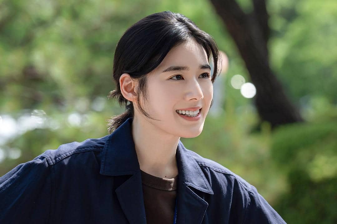 Potongan adegan drama Flex x Cop 2 dari akun Instagram SBS Drama yang memperlihatkan jajaran pemeran utama.