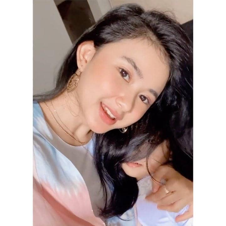 daily makeup Dinda Adzani