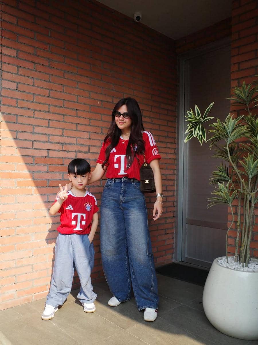 inspirasi OOTD ibu dan anak ala Audi Marissa
