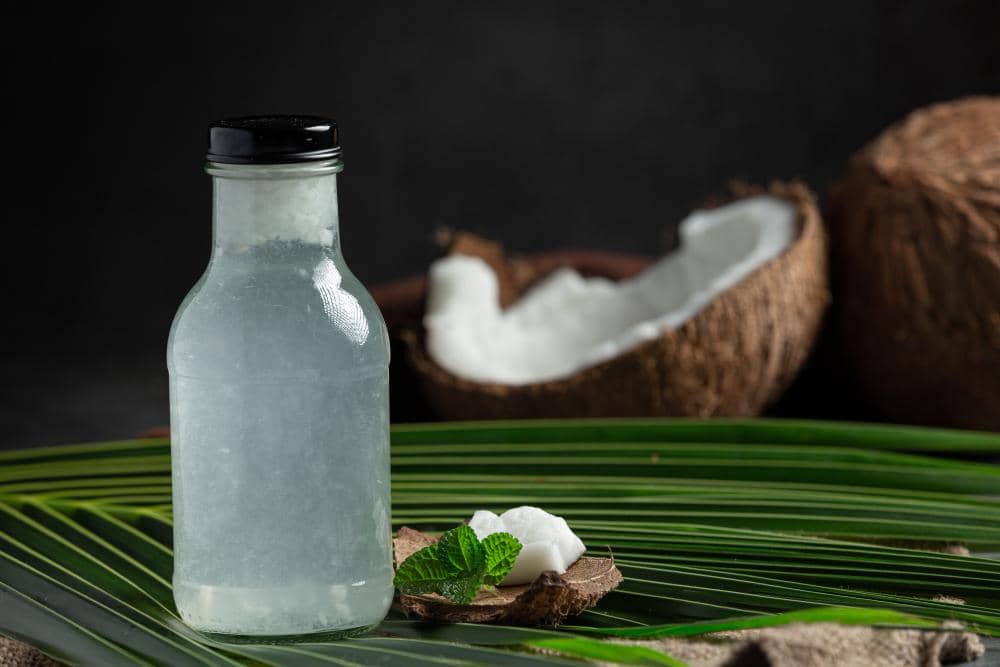 5 Tips Memilih Air Kelapa Kemasan untuk Campuran Es Kopi
