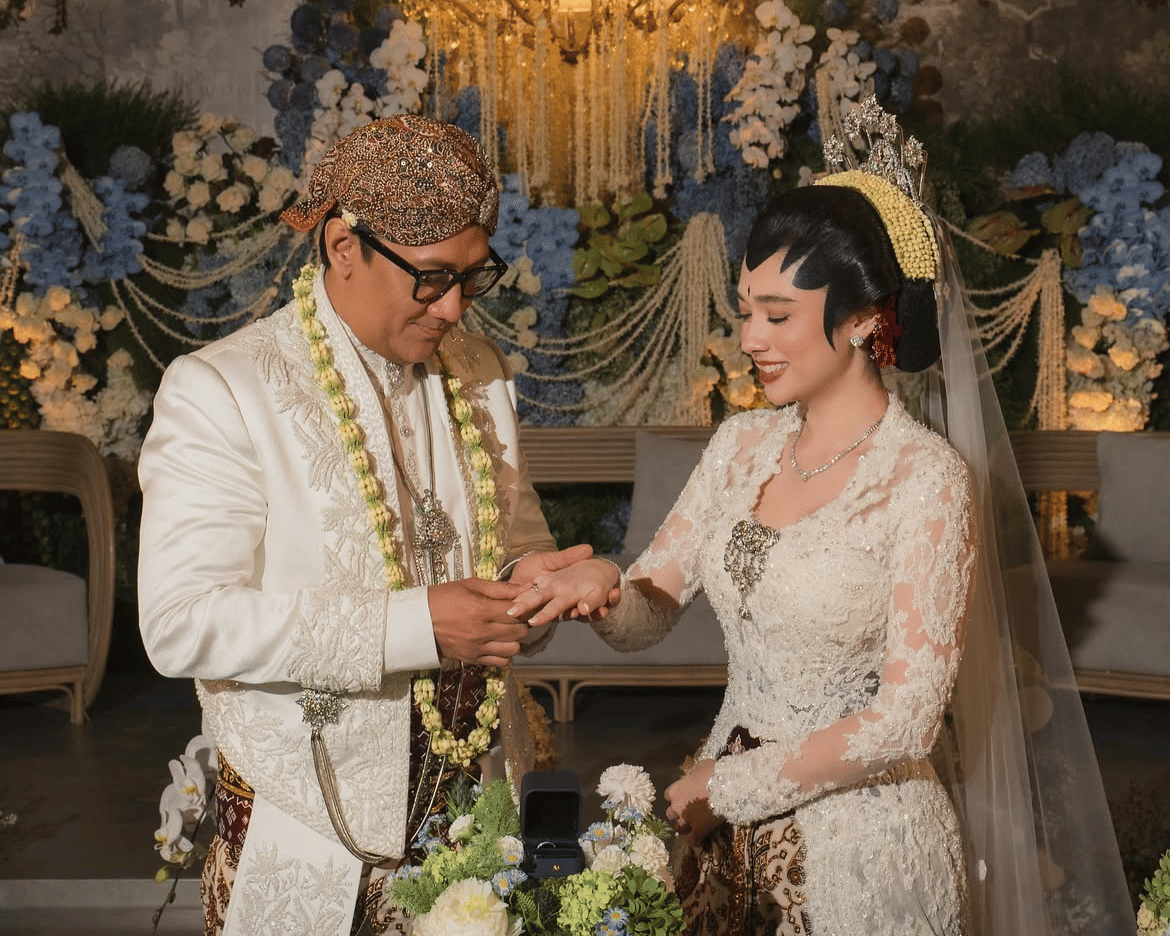 Fakta Pernikahan Andre Taulany dan Amanda Rigby