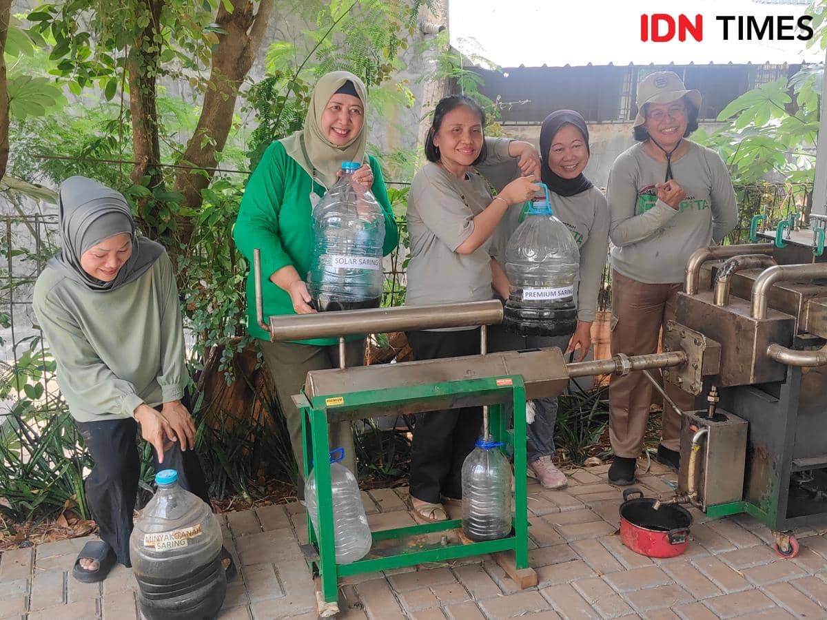 Emak-Emak di Bekasi Ubah Sampah Jadi BBM, Manfaatkan Program Rp100 Juta