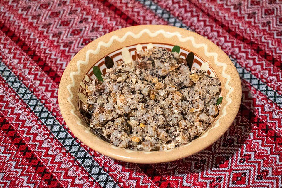 Resep Kutia, Puding Biji-bijian Manis Khas Ukraina yang Super Unik