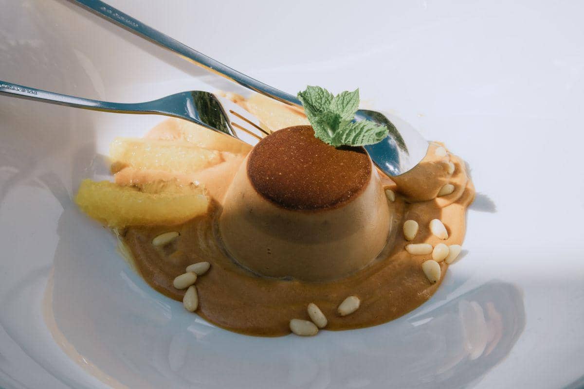 ilustrasi espresso panna cotta
