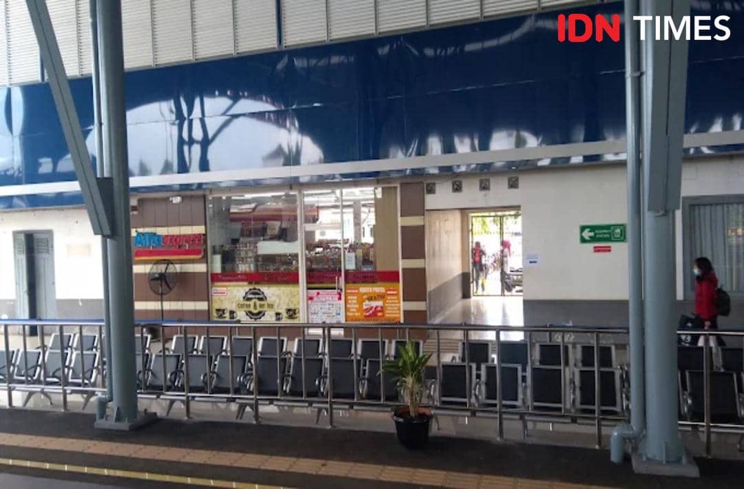 Stasiun Kroya di pusat kecamatan tampak lebih nyaman dengan fasilitas lengkap setelah renovasi besar pada 2026.