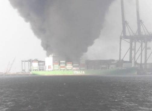 Kebakaran Kontainer di Pelabuhan Tanjung Priok, 14 Damkar Dikerahkan
