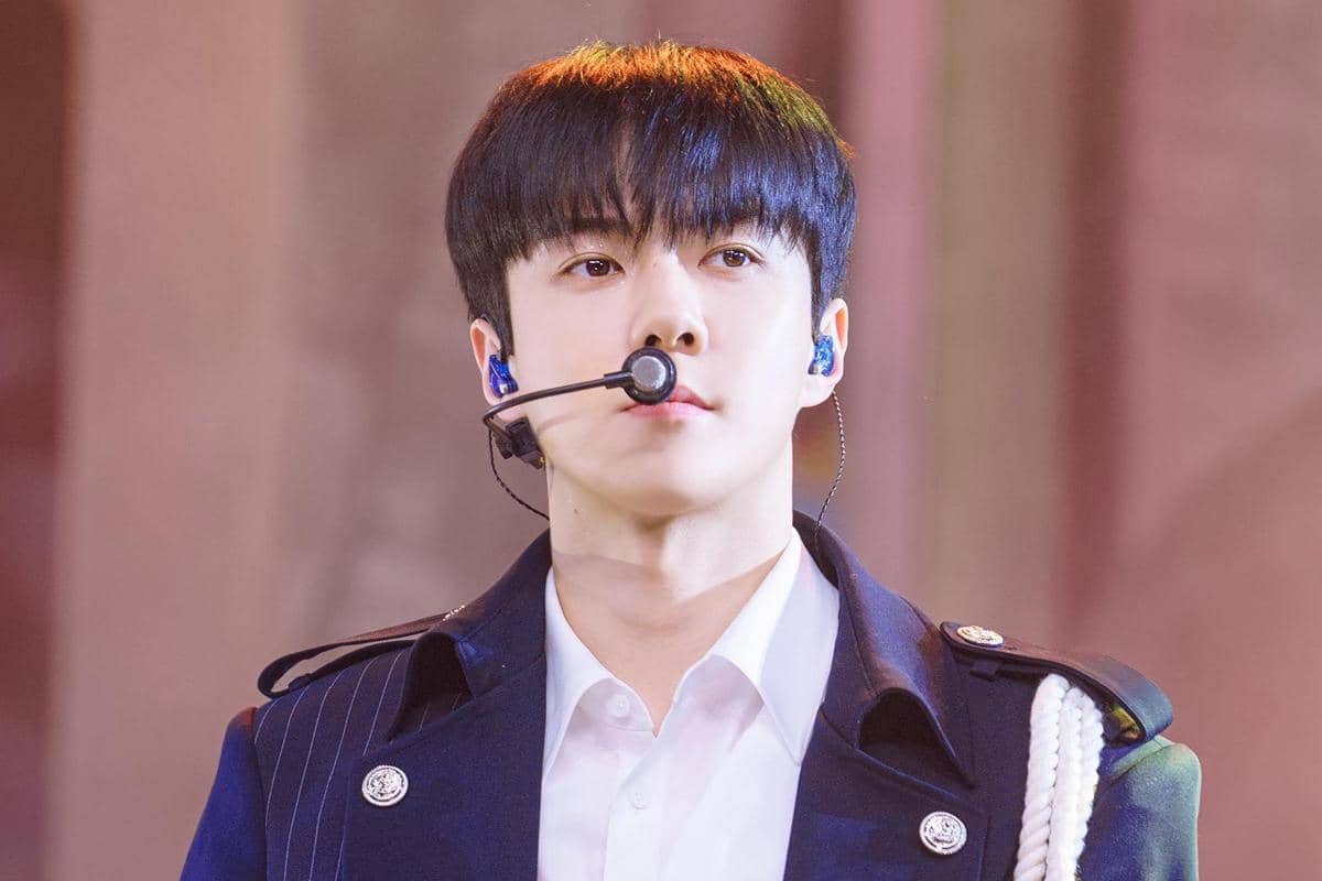 7 Idol KPop Merasa Dirinya Tak Pandai Mengambil Selfie