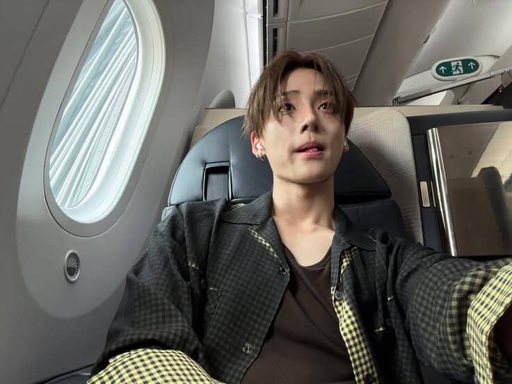 kombinasi outfit hijau untuk city stroll ala Sangwon ALD1