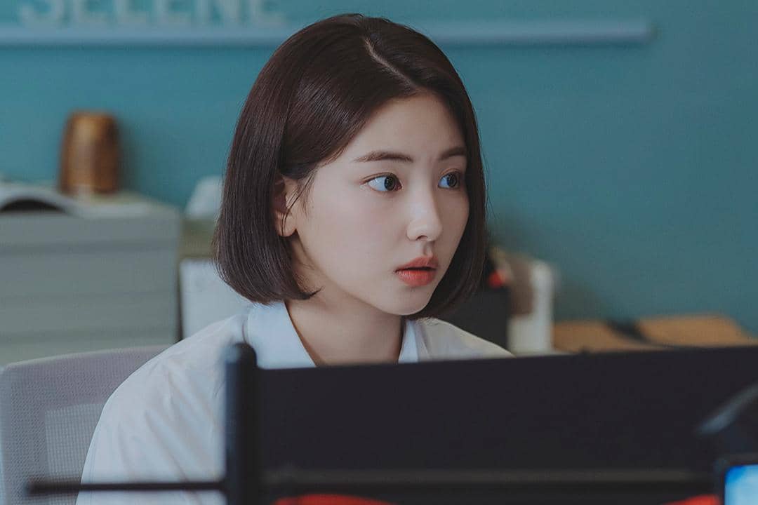 7 Beban Mental Ji Hye Sebagai Pekerja Kontrak di The Ordinary Jackpot