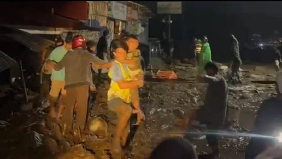 Banjir Bandang Landa Kabupaten Solok, 4 Korban Luka-luka