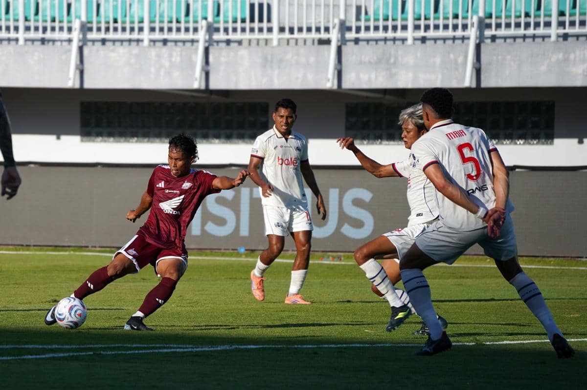 PSM Makassar versus Arema FC Malang di musim 2026/2027.