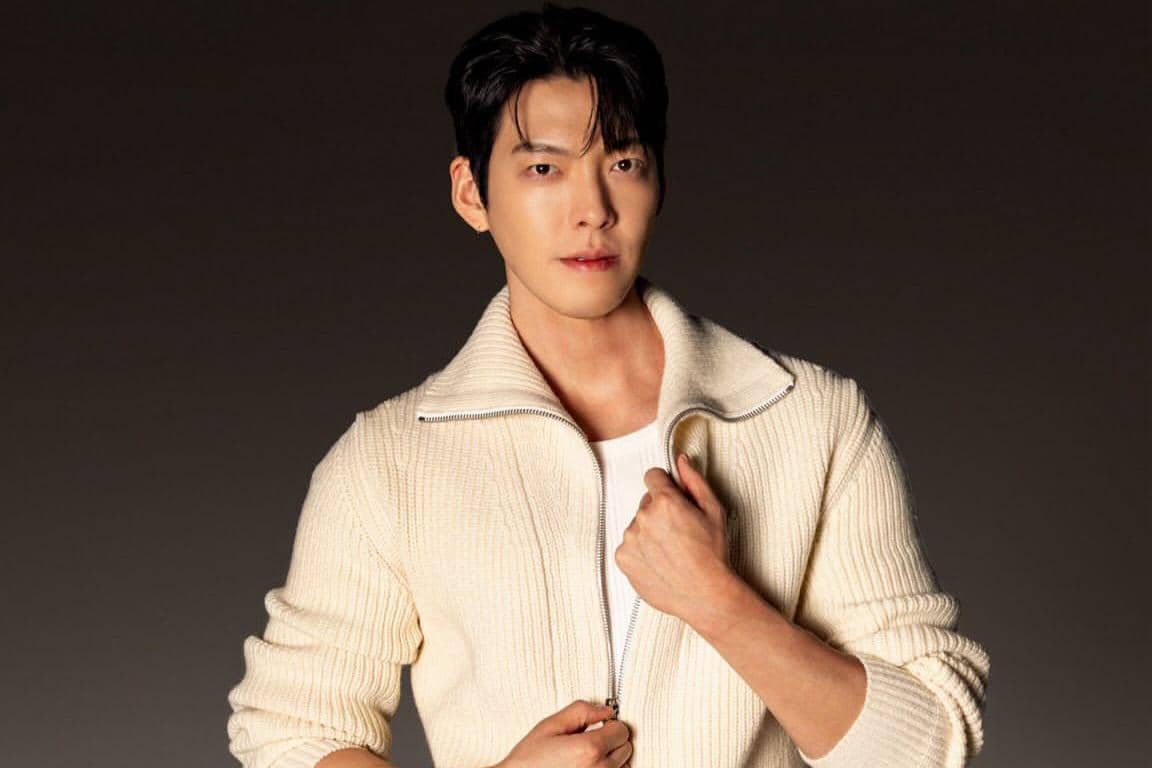 Kim Woo Bin Rutin Traktir 20 Aktor Rookie Demi Bangun Chemistry di Gift