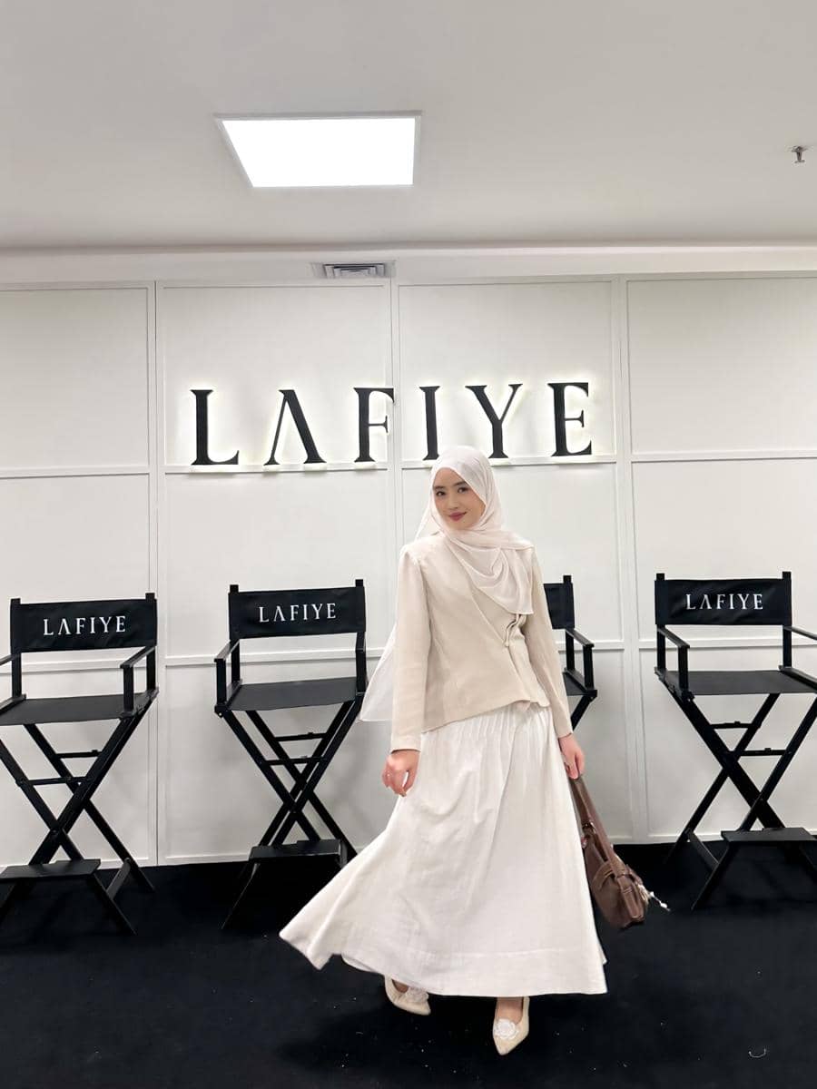 gaya hijab clean untuk pegawai korporat