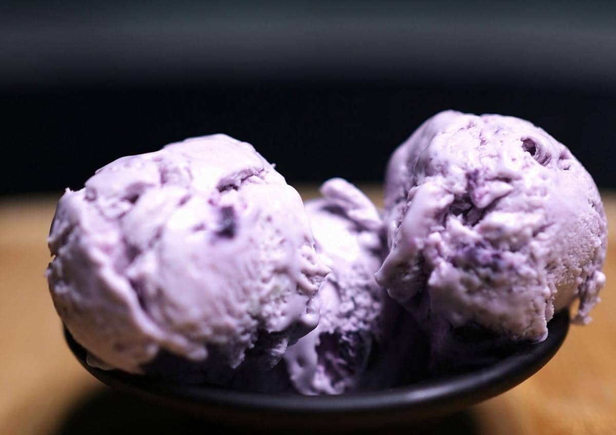 ilustrasi ube ice cream