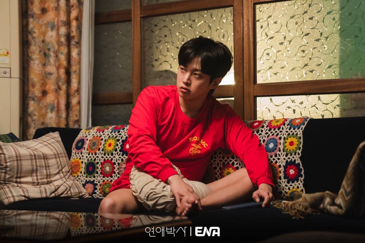 still cuts drama Between Steps