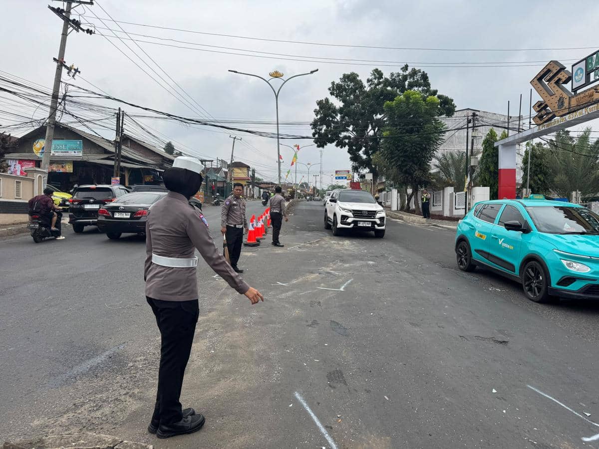 Rem Blong, Dump Truk Hantam Tiga Kendaraan di Jalan Bandar Lampung