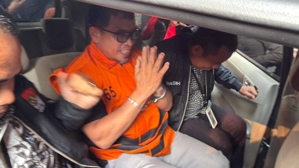 Potret Bupati Bolaang Mongondow Utara Sirajudin Lasena dalam dokumentasi IDN Times oleh Aryodamar.