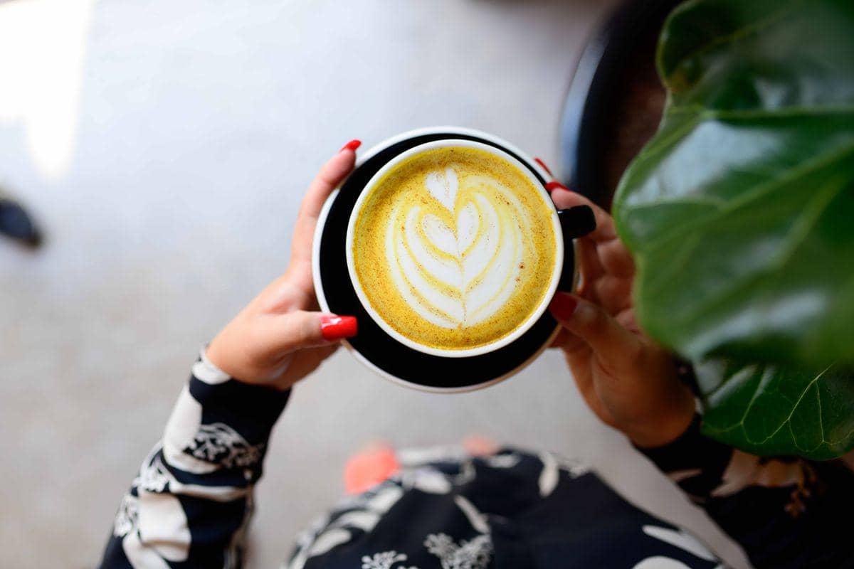 Resep Latte Beras Kencur, Jamu Fusion yang Unik!