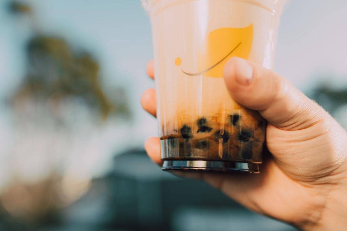 ilustrasi boba milk tea