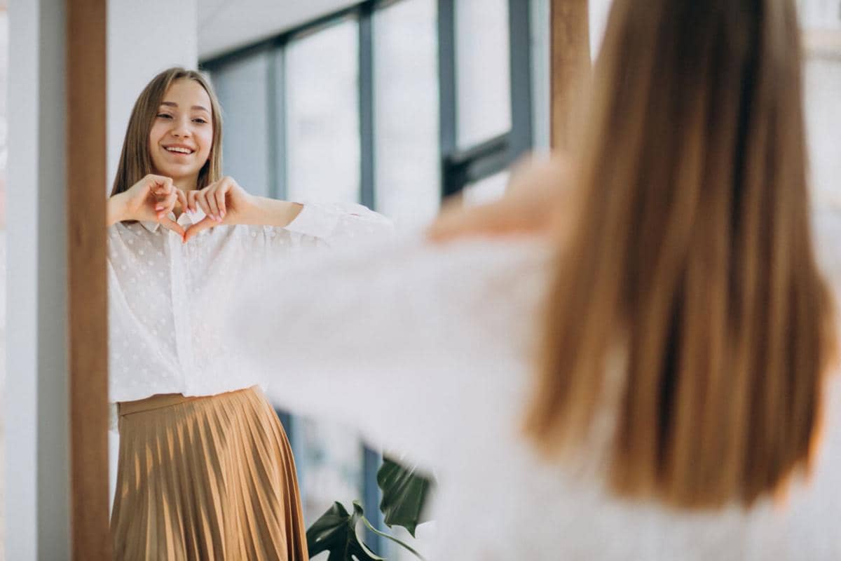Kenali 5 Tanda Orang dengan Self-Esteem Sehat dan Stabil Menurut Ahli