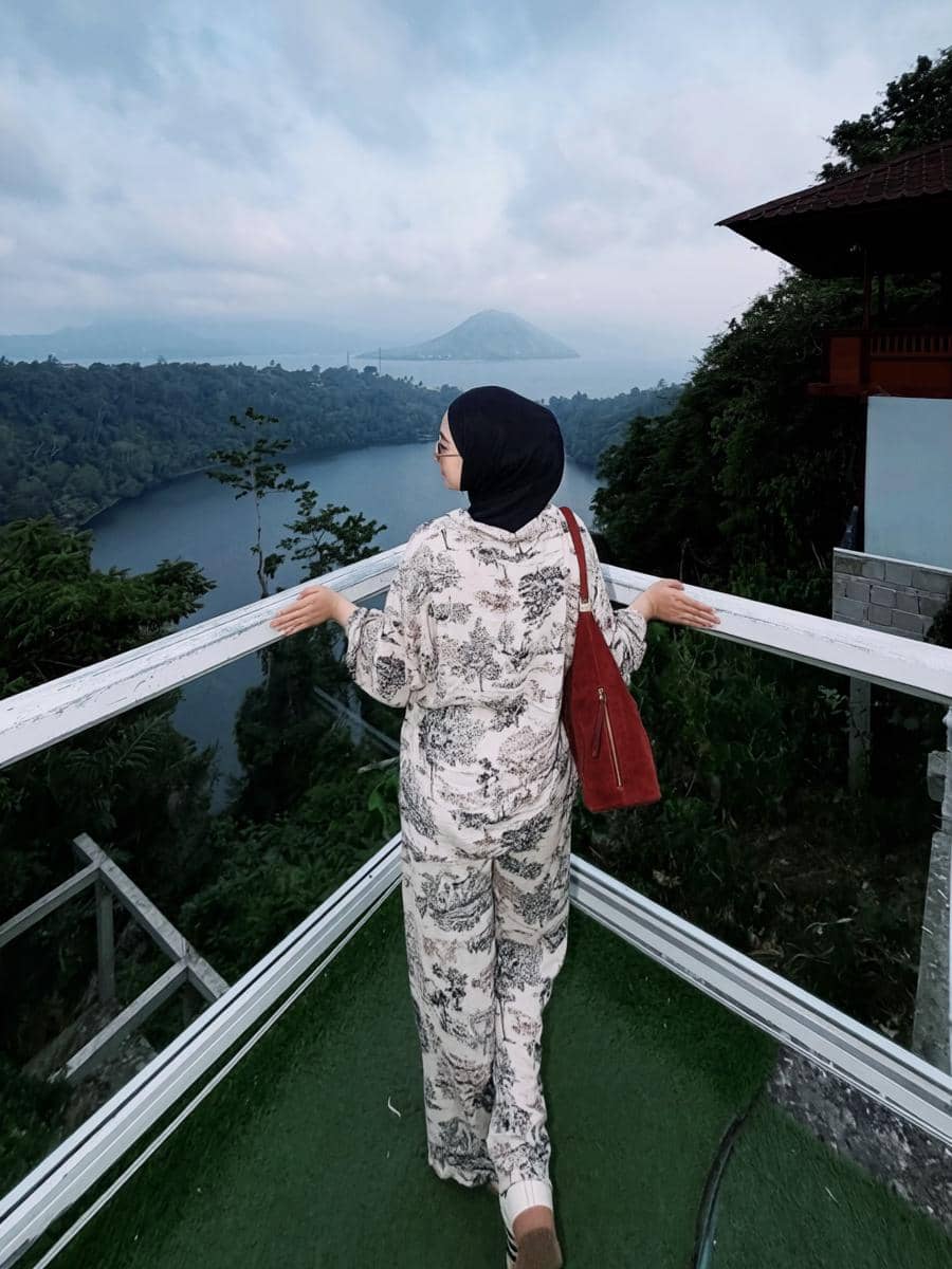 Ria Ricis saat liburan di Ternate