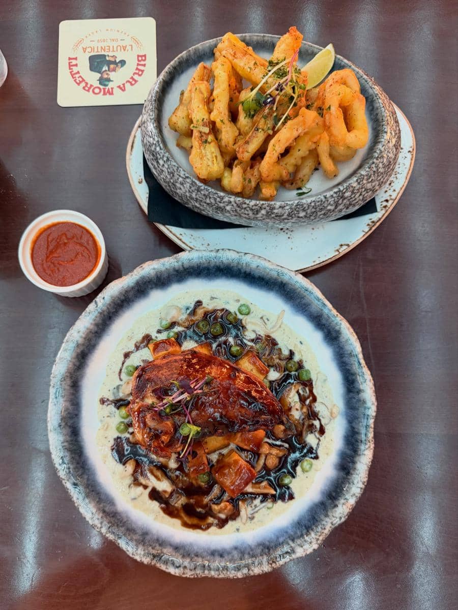 Azizi Asadel asyik keliling Souk Madinat Jumeirah