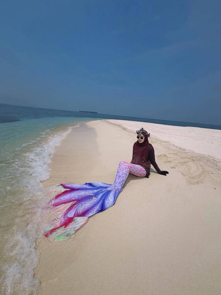 Ria Ricis saat liburan di Ternate