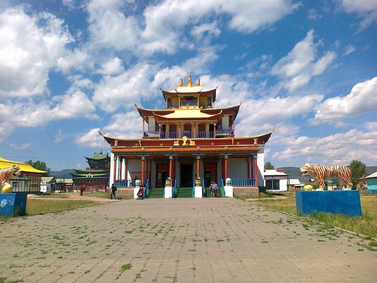 Pemandangan Sogchen di dalam Ivolginsky Datsan