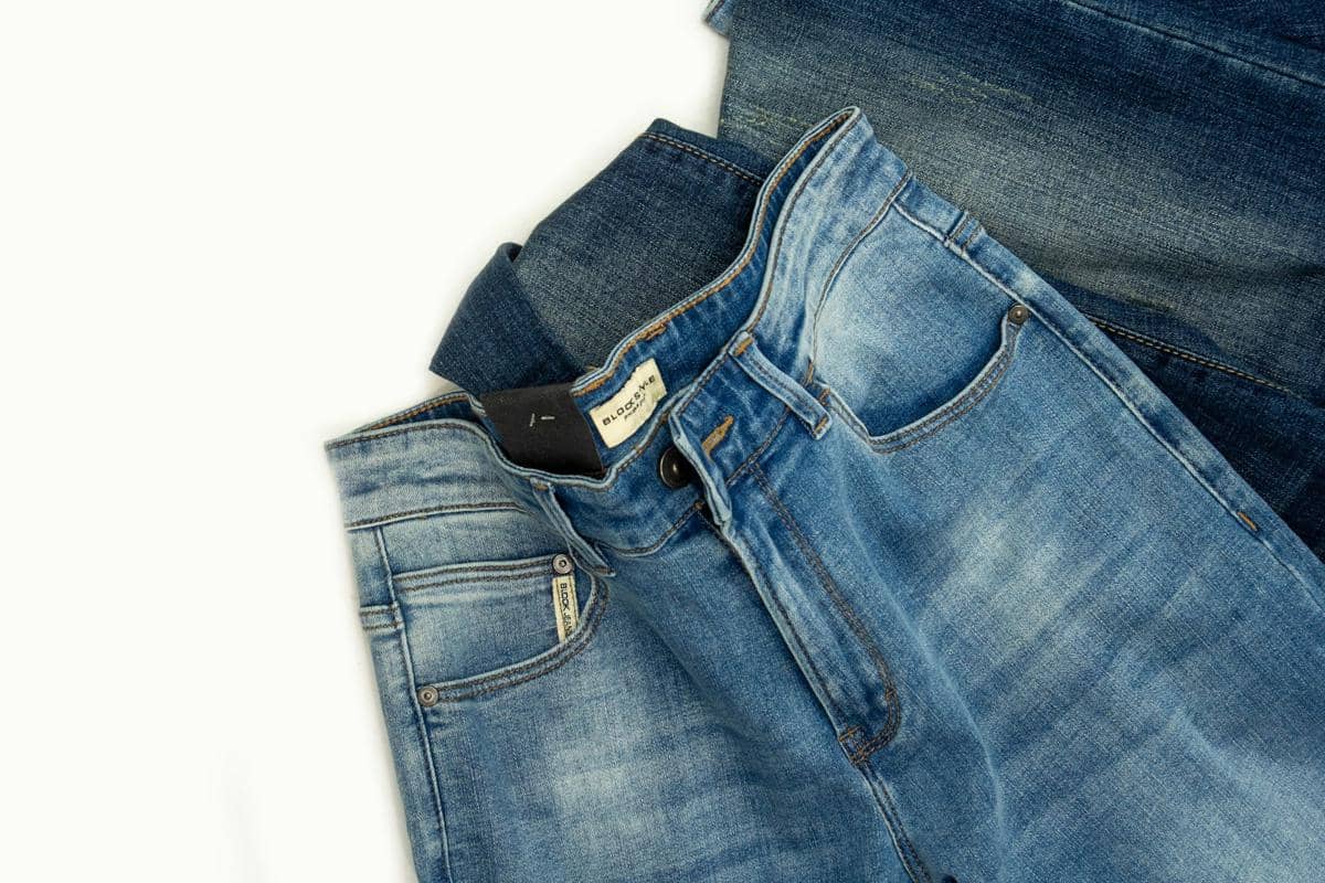 ilustrasi celana jeans