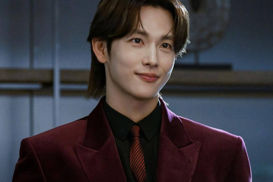 Potongan adegan drama Love In Disguise produksi tvN yang memperlihatkan momen dalam serial tersebut.
