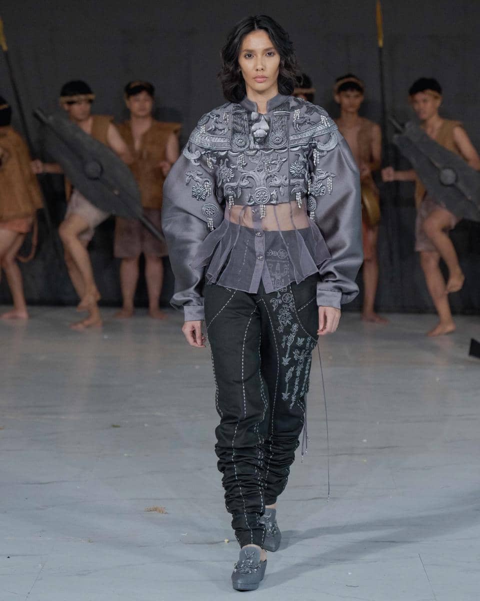 Koleksi Mel Ahyar di Fashion Nation