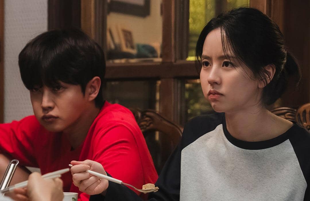 still cut drama Korea Between Steps
