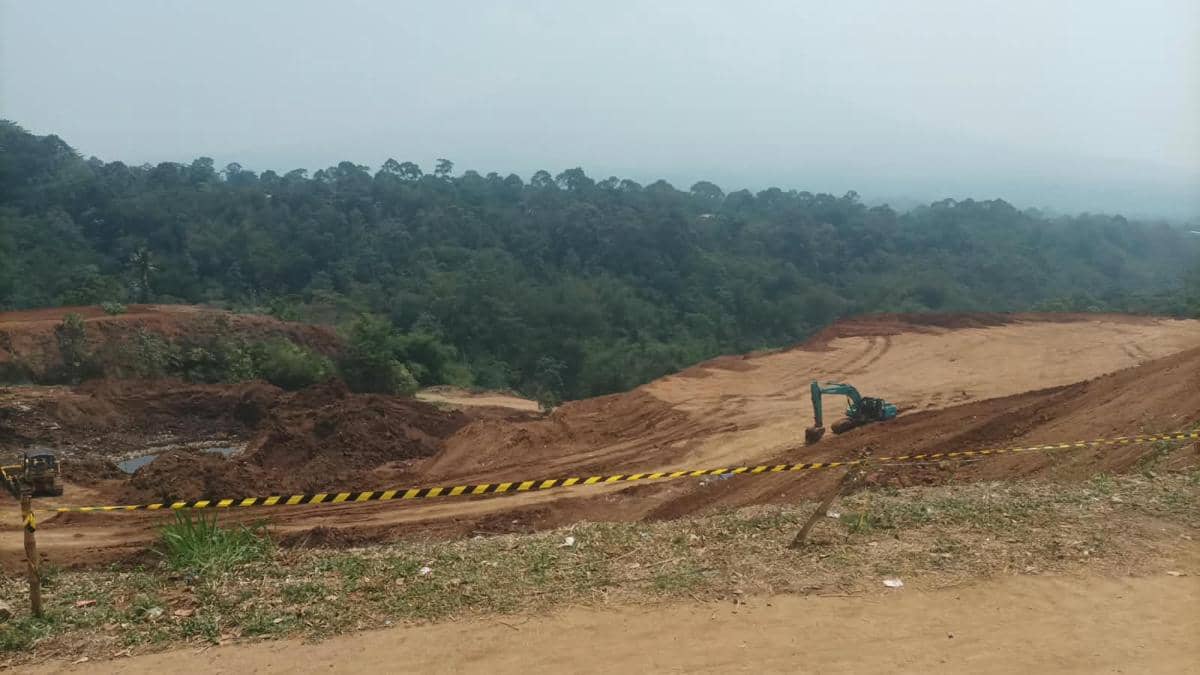 Area pemarangan lahan seluas 2,5 hektare tampak di lokasi rencana pembangunan Sekolah Rakyat di Kota Bogor.