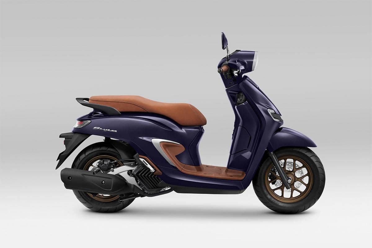 Sepeda motor Honda yang dipasarkan AHM dengan harga mulai Rp32 jutaan, sesuai keterangan pada foto.