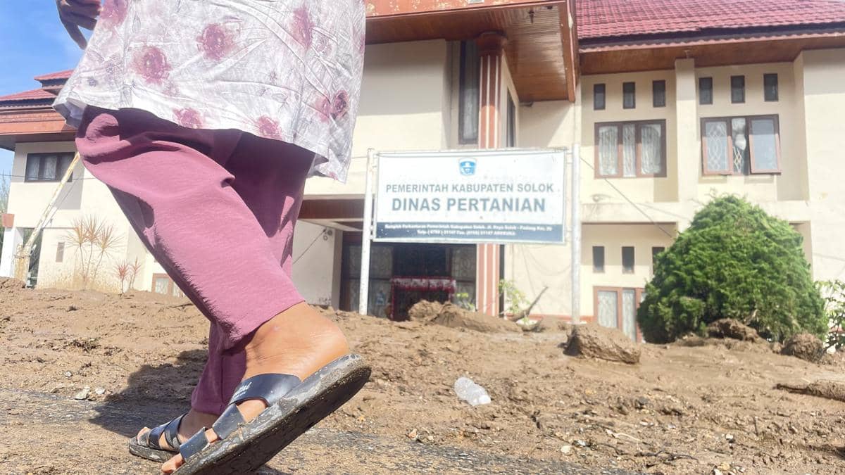 Pelayanan Kependudukan Warga Kabupaten Solok Dialihkan ke Kota Solok