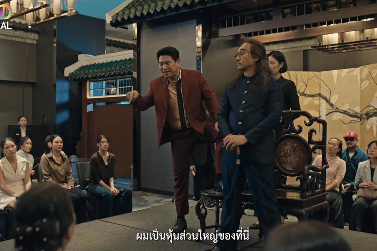 Cuplikan drama Kneed produksi One D yang memperlihatkan adegan para pemeran dalam suasana cerita dramatis.
