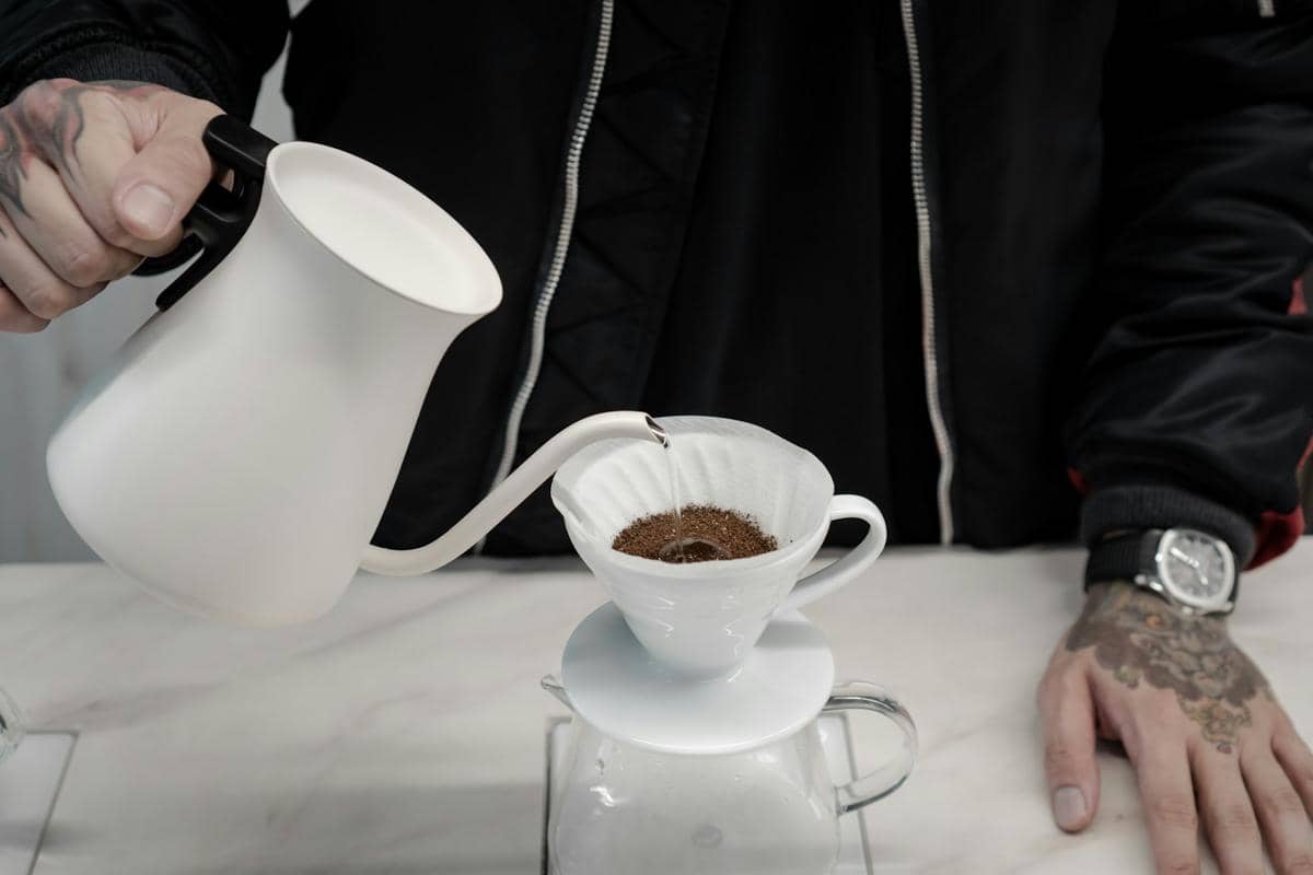 ilustrasi gooseneck kettle