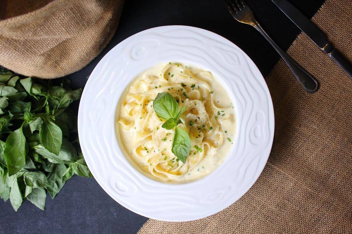 Resep Spaghetti Carbonara Simple, Sausnya Creamy dan Gurih