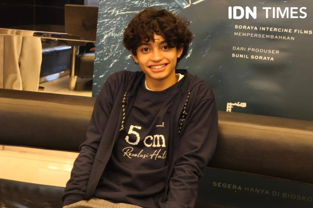 Potret Ali Fikry saat doorstop usai film 5cm Revolusi Hati di Jakarta, Selasa (22/9/2026) (IDN Times/Juan Dwi)