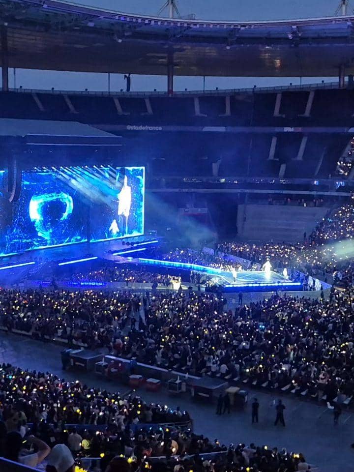 Gracia Indri nonton konser BIGBANG di Paris