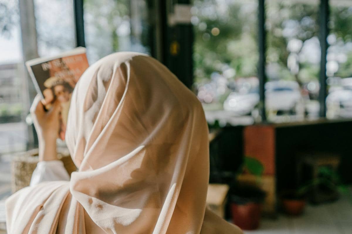 tips layering outfit konser anti gerah